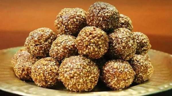 তিলের নাড়ু